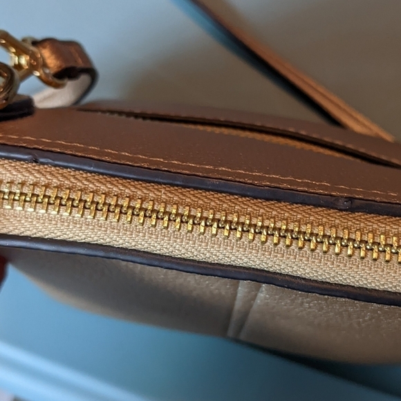 Katie Q Metallic Taupe w/ Gold Accents Cross Body Purse - Picture 14 of 14